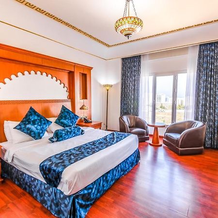 מוסקט The Platinum Hotel מראה חיצוני תמונה